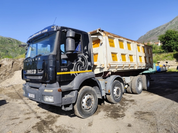 IVECO TRAKKER 410 (COD. PM1597) Appartamenti